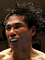 ���� ���E