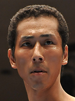 ���� �T��