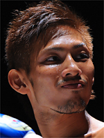 �{�� �i��