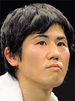 ���V �\��