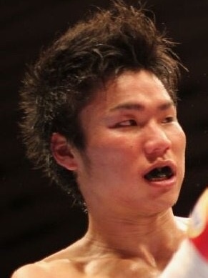 ���� �T��