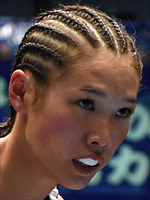 �q�� ����