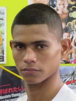 �P�C�r�� ����