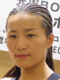 �z�� �\����