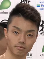 �r�� ����