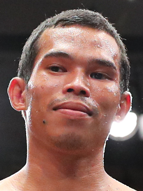 �p���j�� �J�C�J���n�iParinya Khaikanha�j�I����