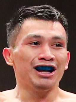 �`���C���b�g �u���h�b�N�iChaiwat Buatkrathok�j�I����