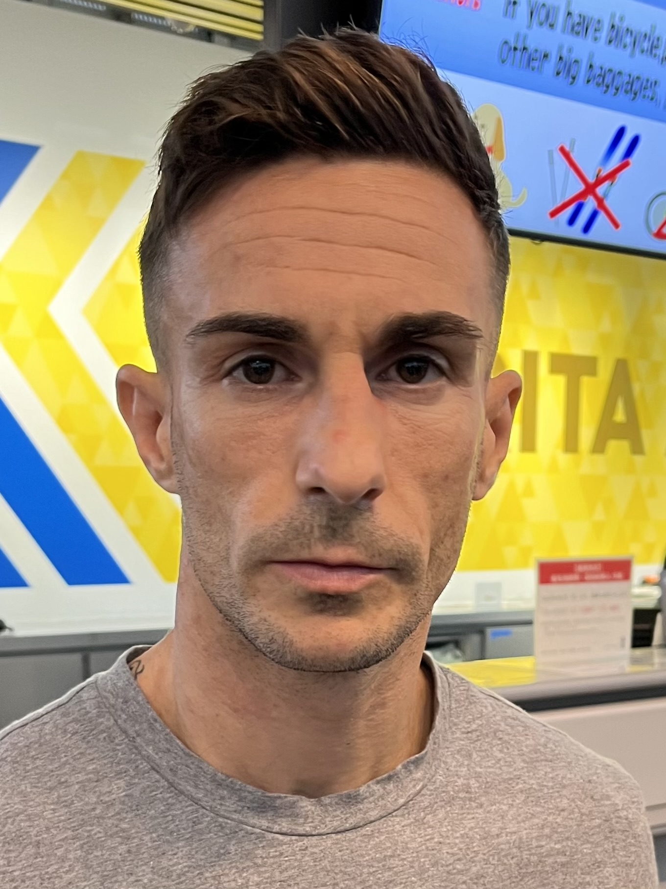 �n�C�� �m���G�K�iJairo Noriega�j�I����