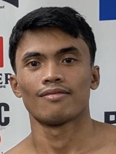 �W���j�G�� ���[�����e�iJonniel Laurente�j�I����