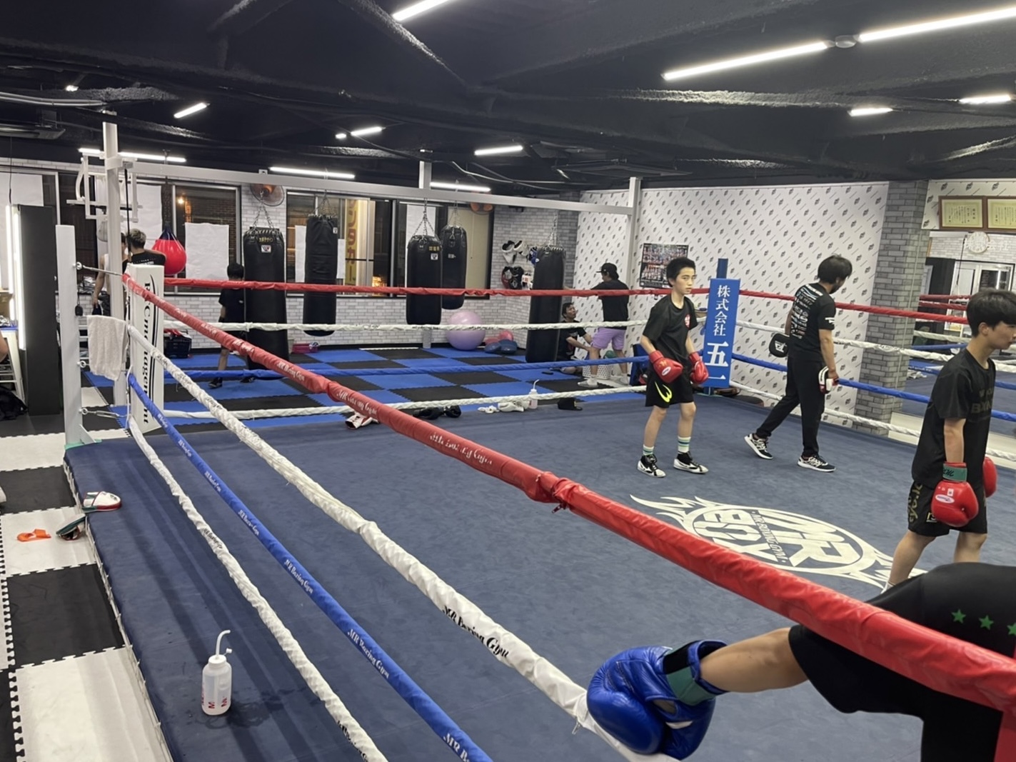 MRボクシングジム