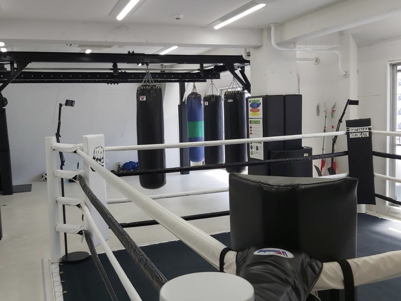 �}�C�e�B�i�b�N���{�N�V���O�W��