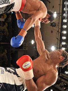 左:ダビットソン 右:チャーリー