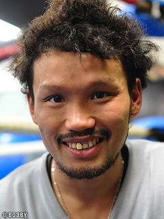 ���� �T��