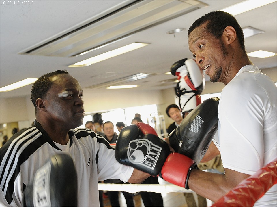 �J�o�W�F���̃~�b�g�����W�F�t�E���C�E�F�U�[