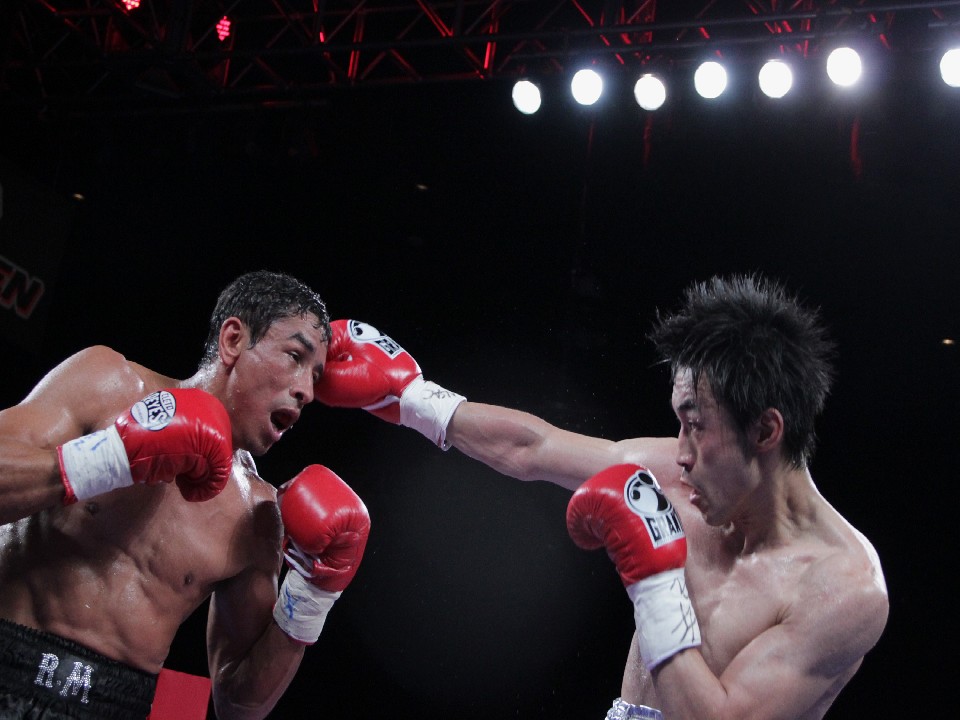 ラファエル・マルケス(左)