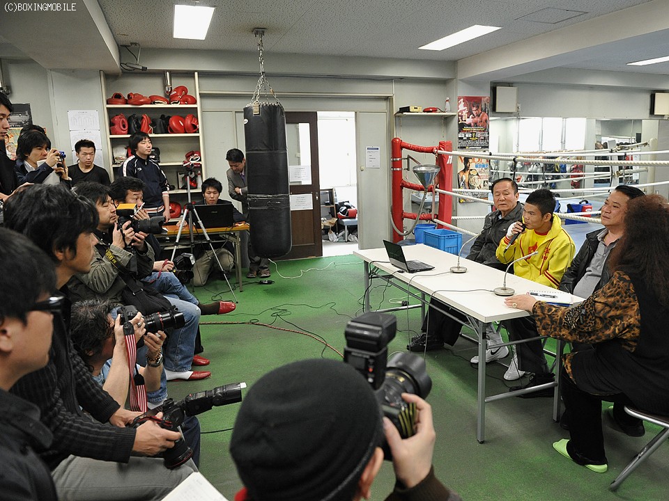 公開練習前の会見