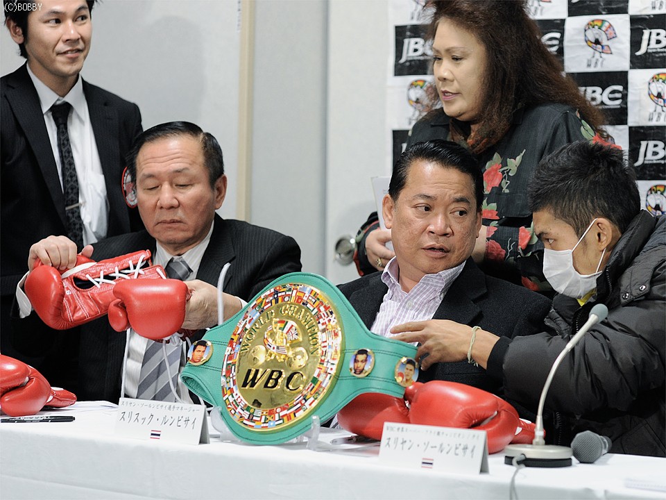 クレームをつけるスリヤン陣営