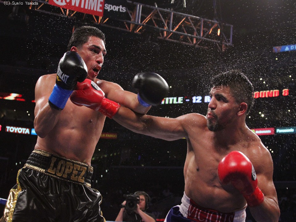 ���y�X(��)�I���e�B�X(�E)