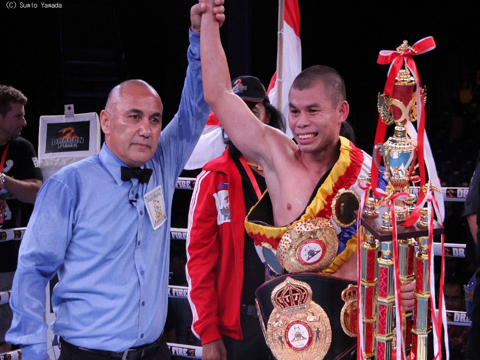 �N���X�E�W����