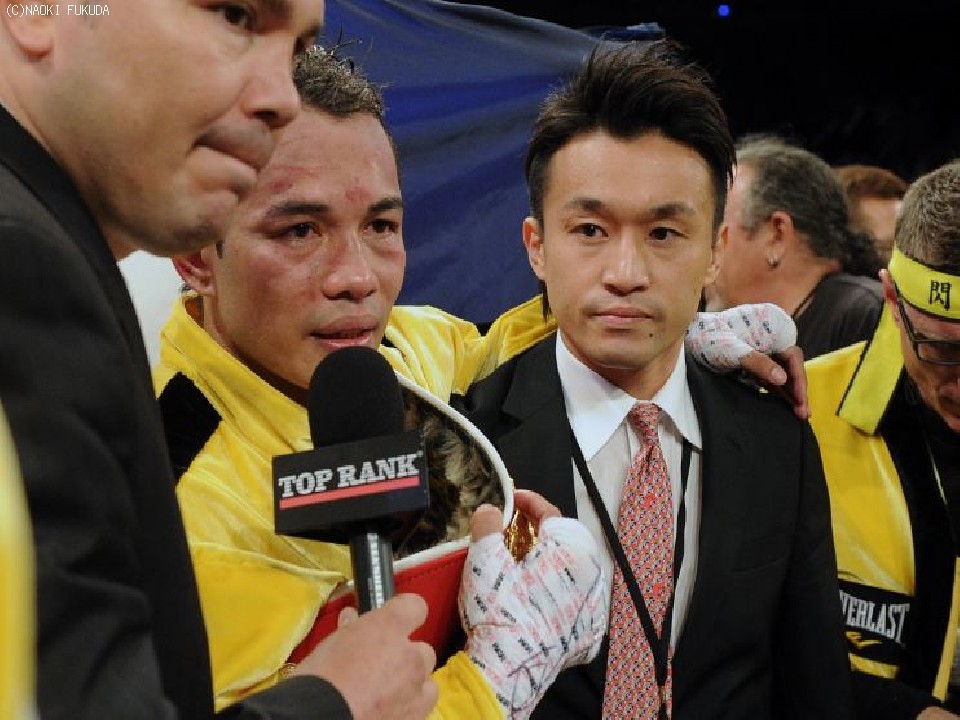 �h�l�A��������𔭕\