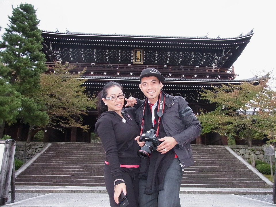 ���{�𖞋i���Ă����h�l�A