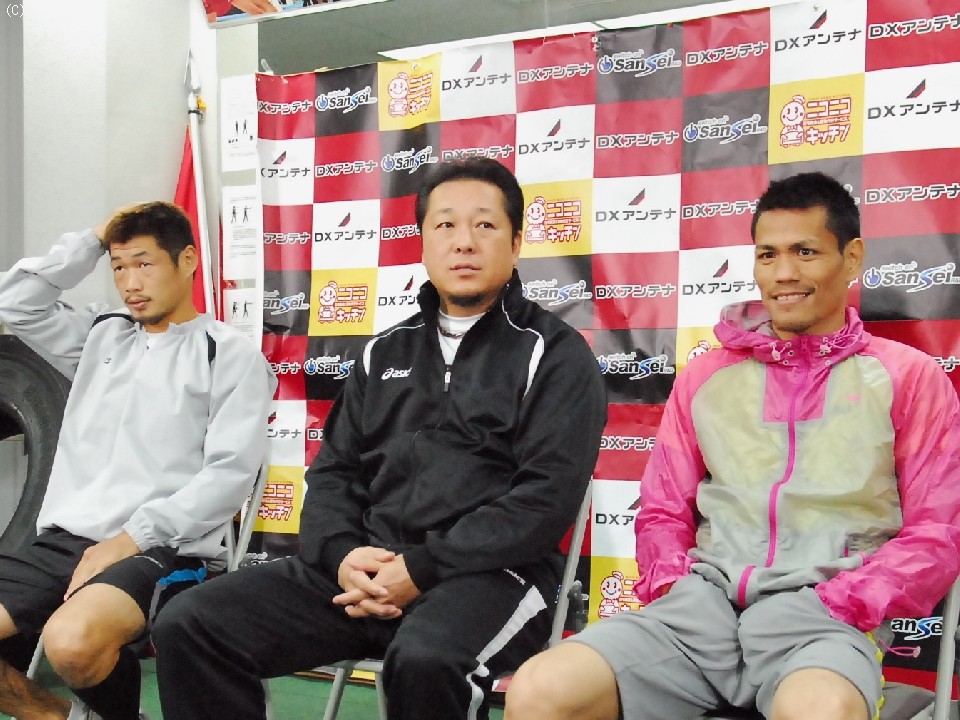 �ł������ɑł�