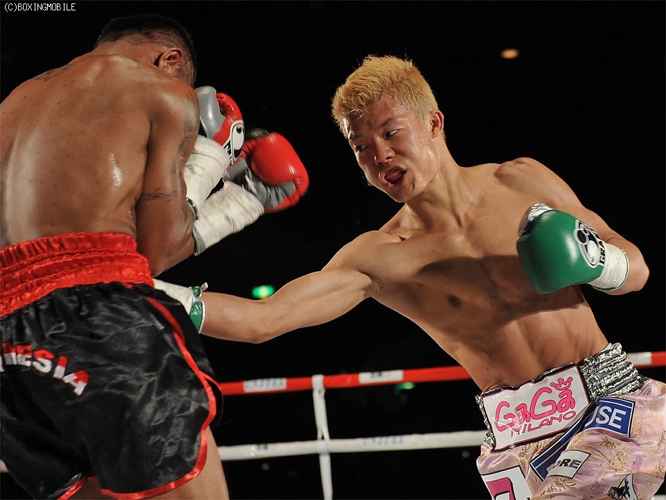 �m���f�B�E�}�i�J�l�Ƃ̑O��