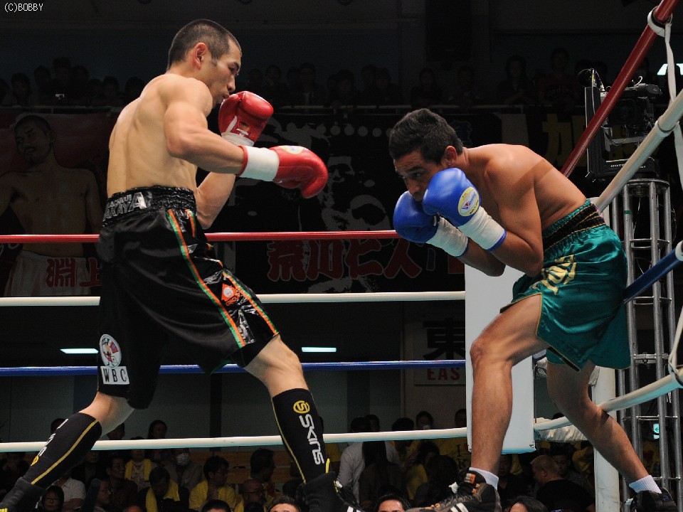 ���E��ɉ��肩