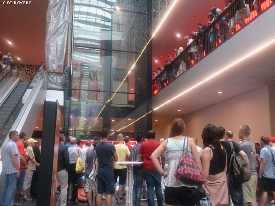 �݂��Ɏ�̓���������