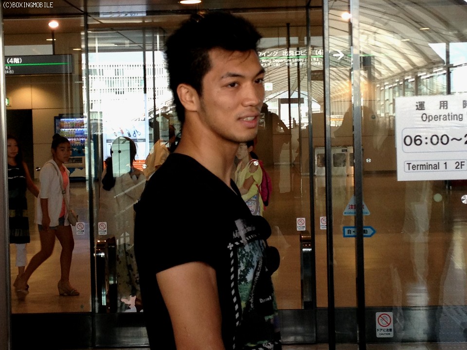 8/25�Ɍ������c���ēn��