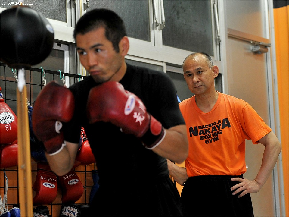 ���ۂ̃����O�ɗ��r��