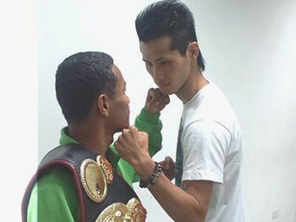 �]��vs�R���p���b�N�A�v�ʃp�X