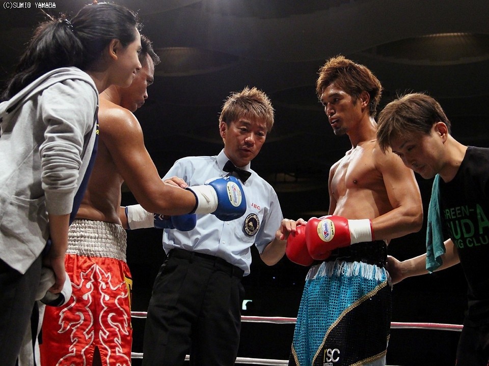 3�N8�����Ԃ�̃����O