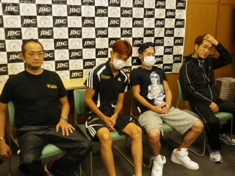 ����Ń��~�b�g�{��