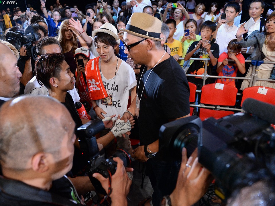 �Ă̐��E��A�^�ł�