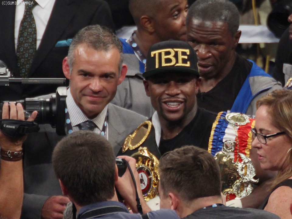 アルバレスを下したメイウェザー