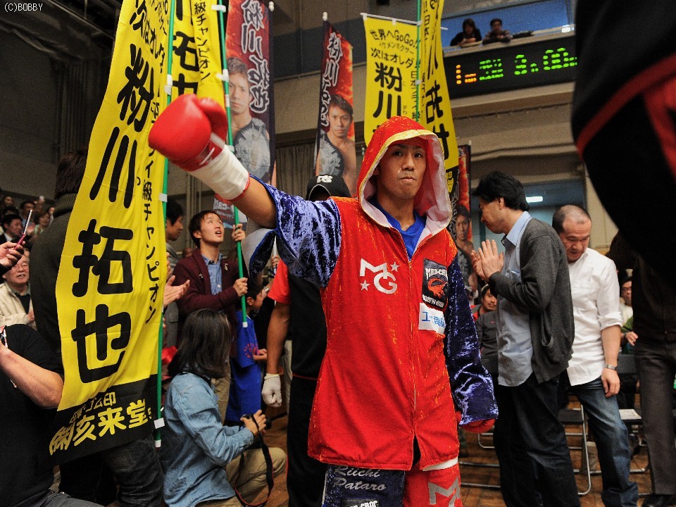 ����AV4��͎w������