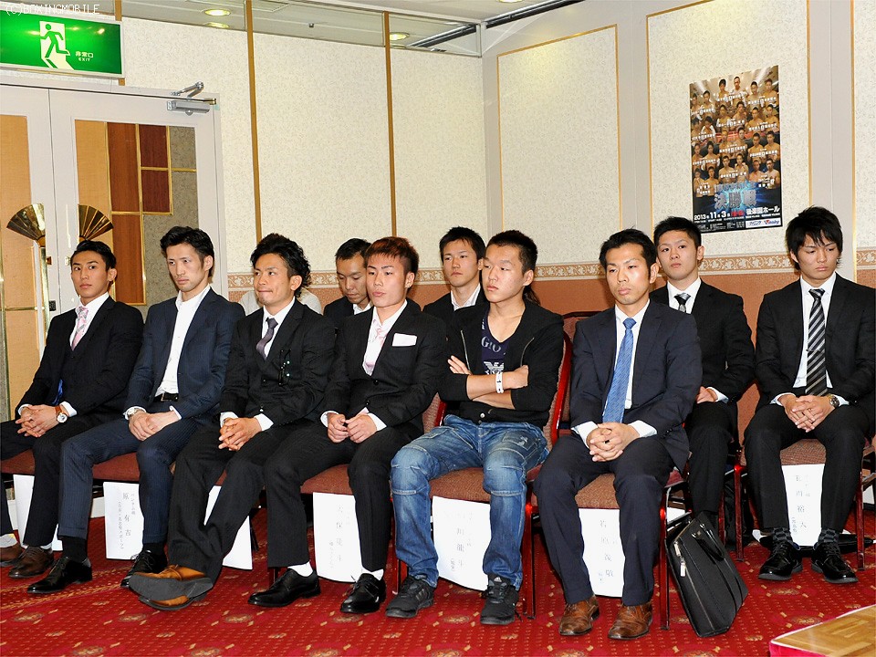 �R�[�i�[�̑I�肽��