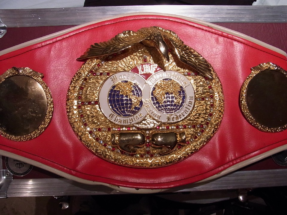 IBF���E�t���C���� $1.5���ŗ��D