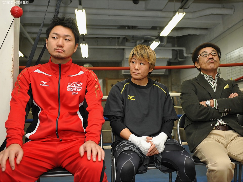 ���q�̘g�𒴂�������