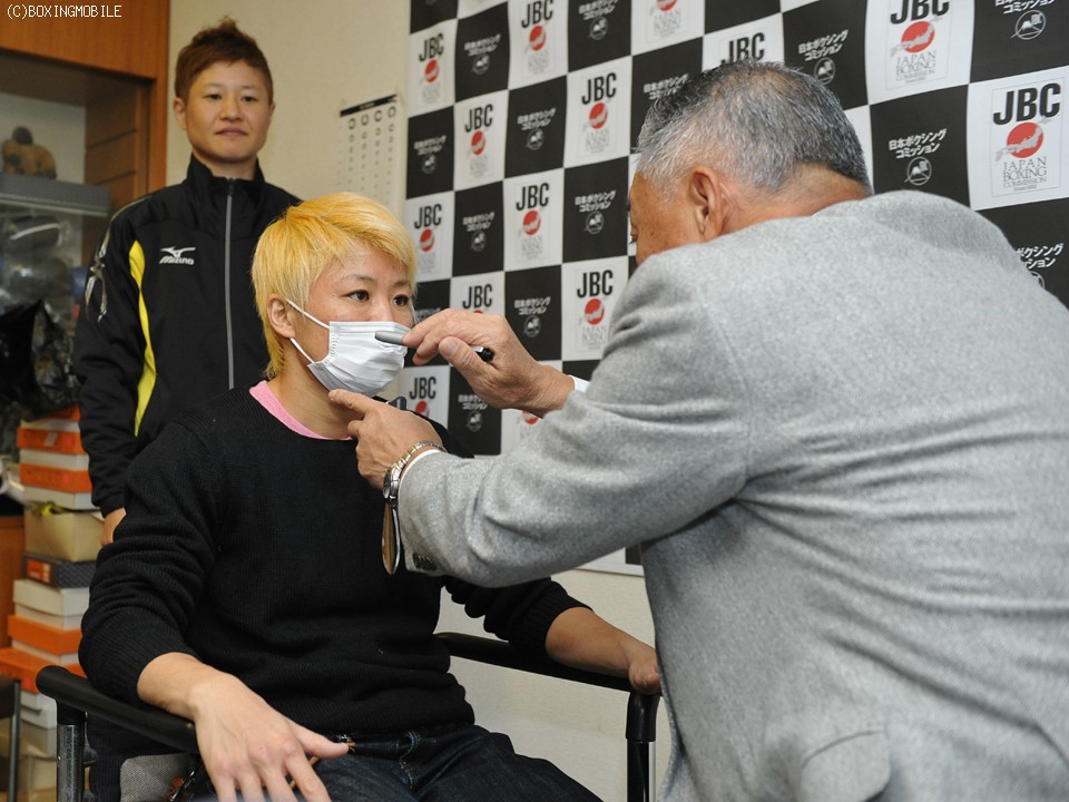 ����8kgVS�i�`�������E�F�C�g