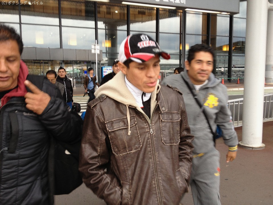 �\�[�T������