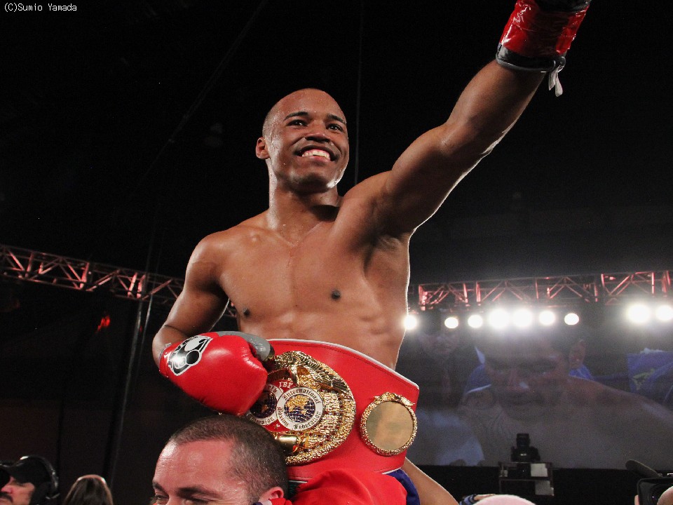 �����f�X�Ɏ�����V2��