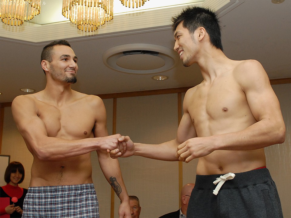 ���ʖ����̓~�[�g�p�X�^