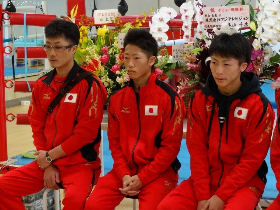 ���Ƃɋx�݂͂Ȃ�