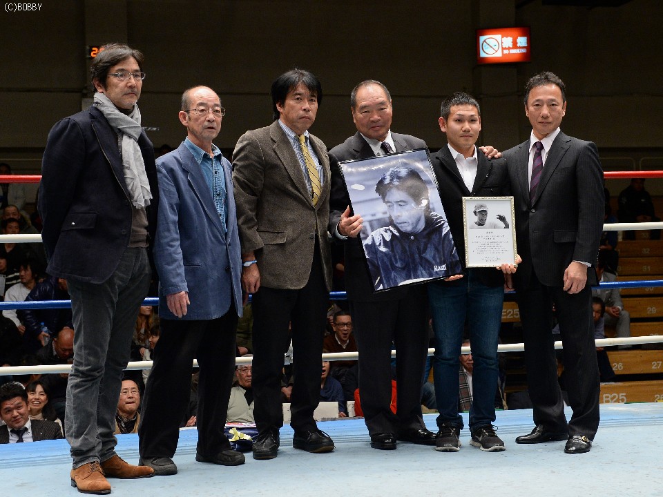 �\�����L�O�B�e