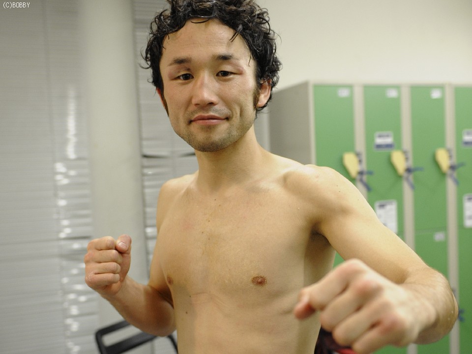 ���L������