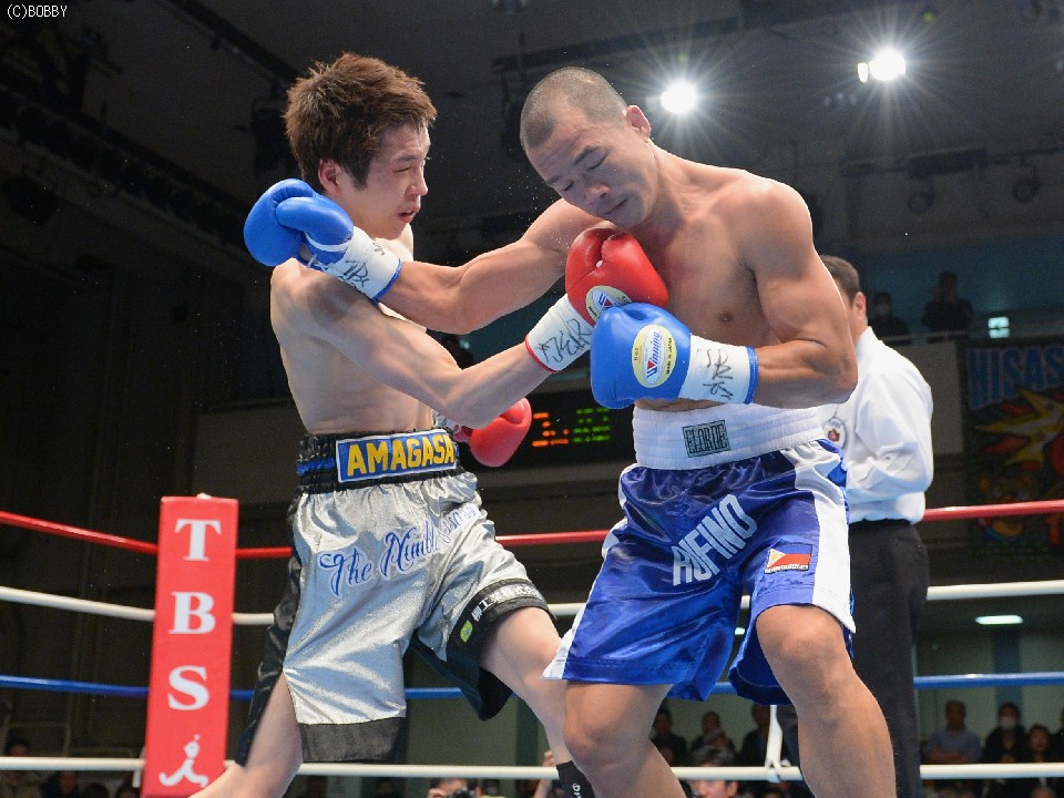 天笠は右が冴える