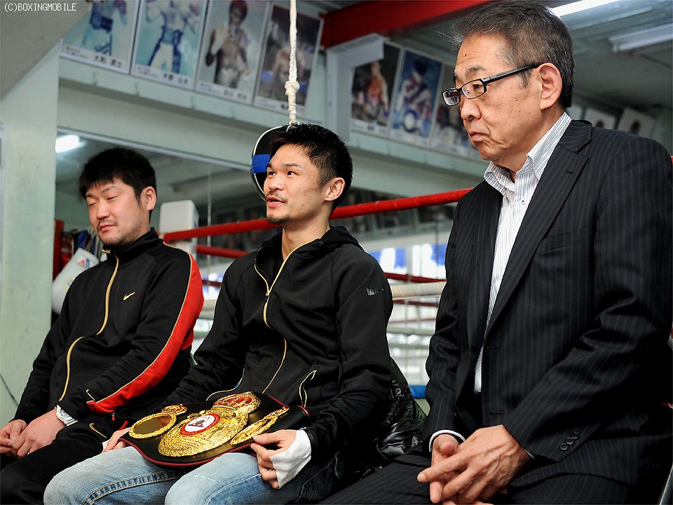 ��閾���