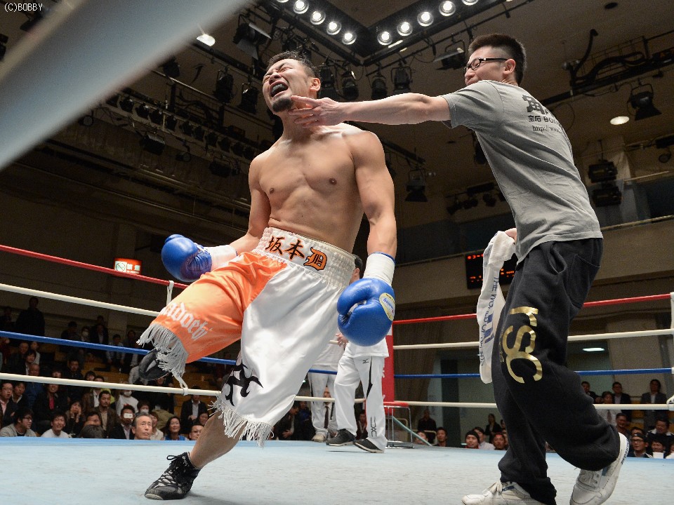 喜びを爆発させる